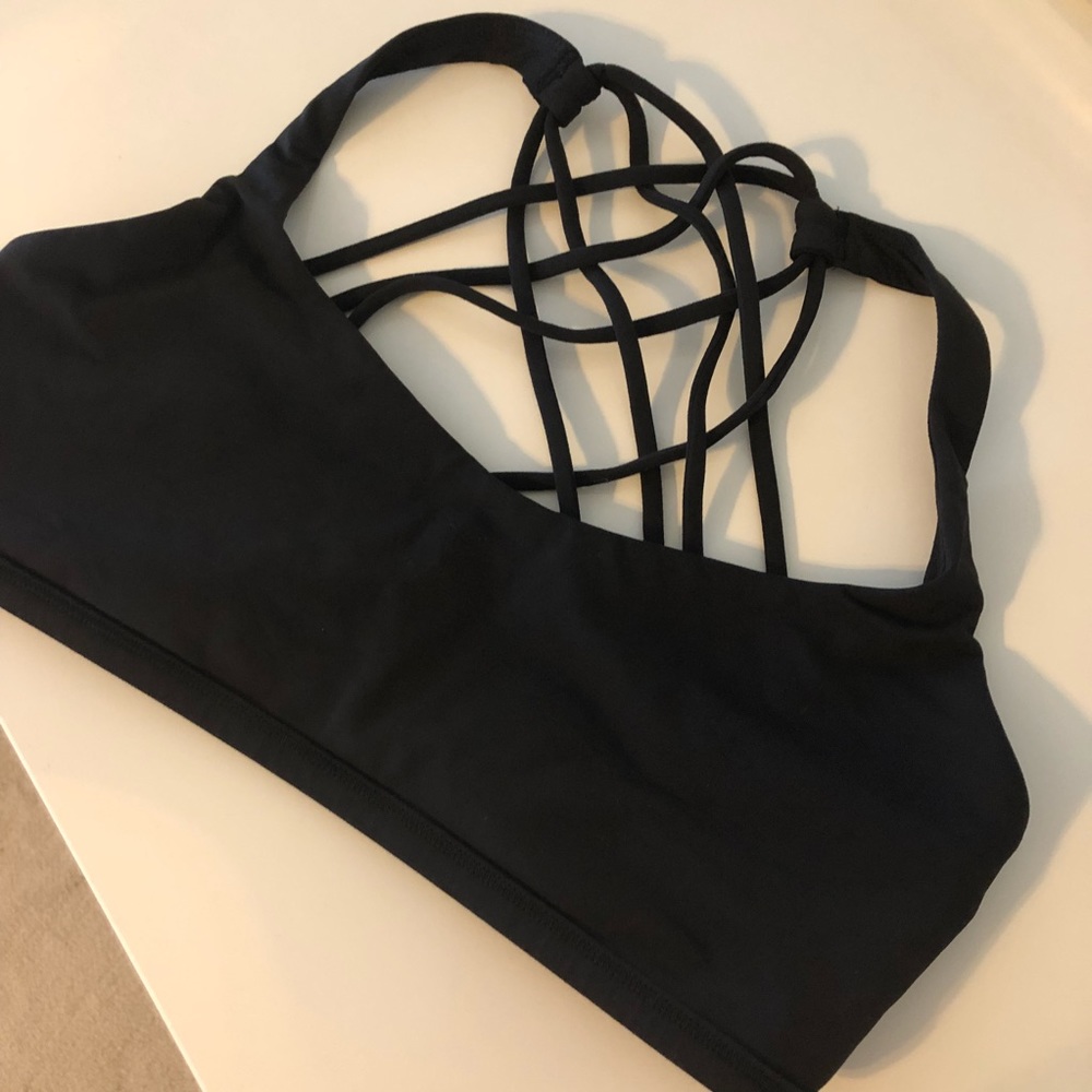 Lululemon sports bra
